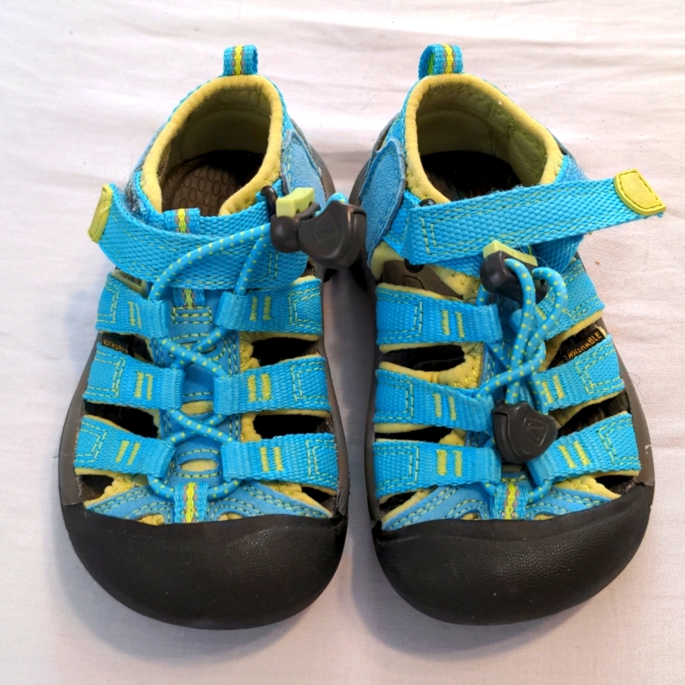 Keen toddler sandals size 8